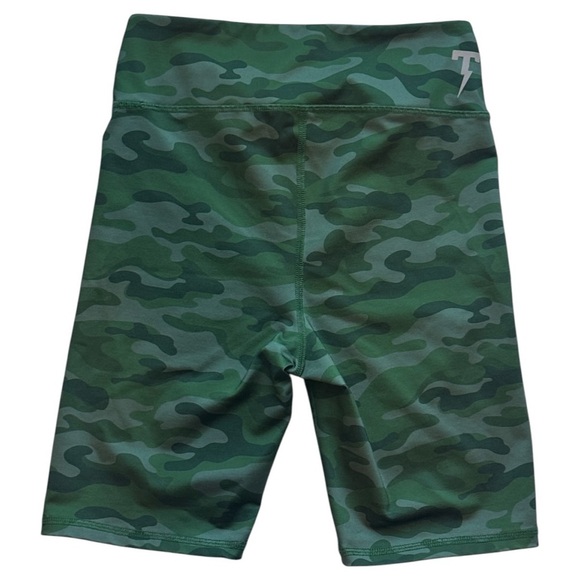 American Eagle TACKMA Tech Performance 7.5” Bike Shorts Green Camo Women’s XS - Picture 2 of 5